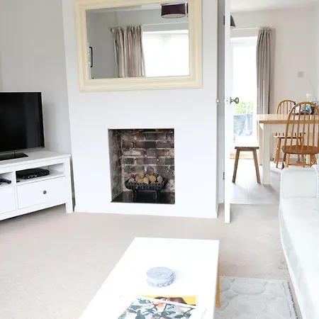 Chaloners, Free Parking, Large Garden, Close To Races & Centre York